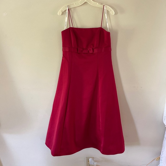 Formal Dress - Picture 1 of 6